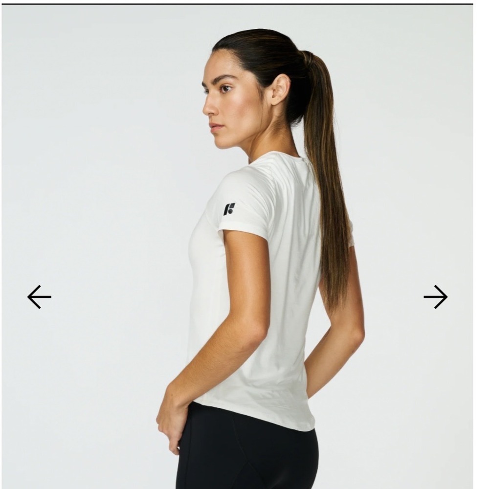 Forme Core V Posture Correcting Tee Snow White V-Neck Short Sleeve Shirt Small